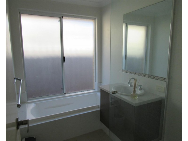 32 Amity Circuit, Shoalwater WA 6169