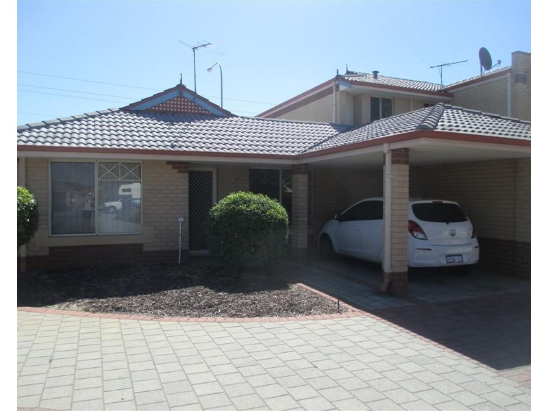 9/4 Marlo Place, Waikiki WA 6169