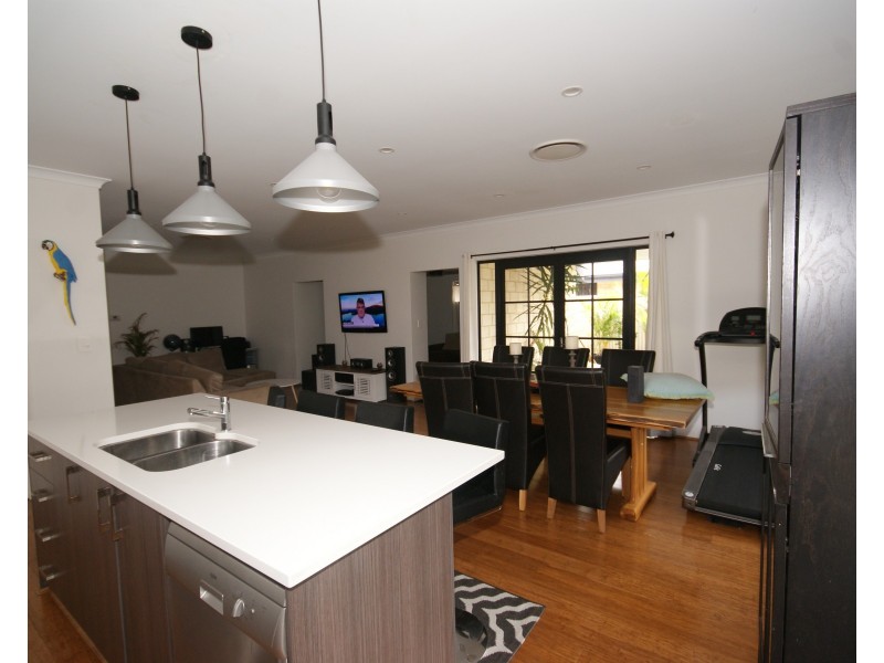 162  Harrington Waters Drive, Waikiki WA 6169