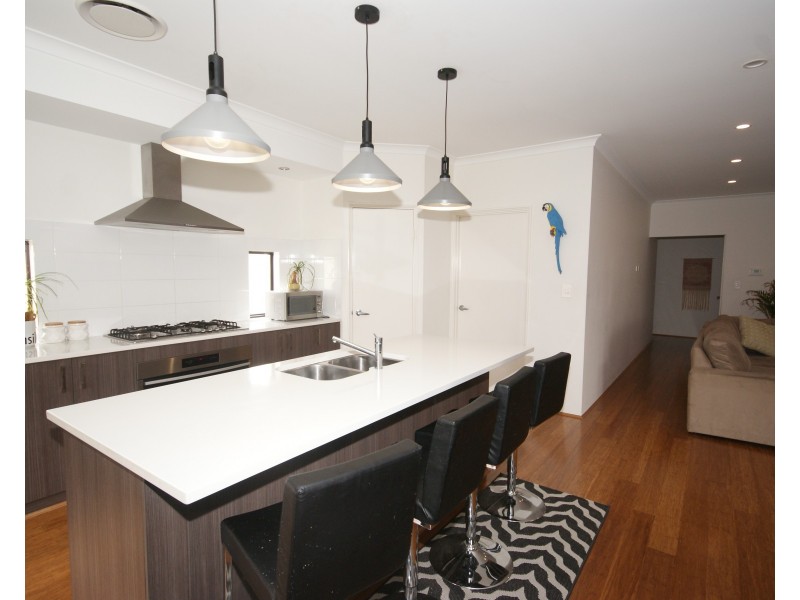 162  Harrington Waters Drive, Waikiki WA 6169