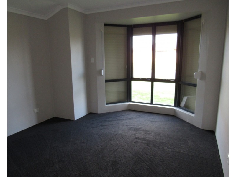 46 Wittecarra Crescent, Port Kennedy WA 6172