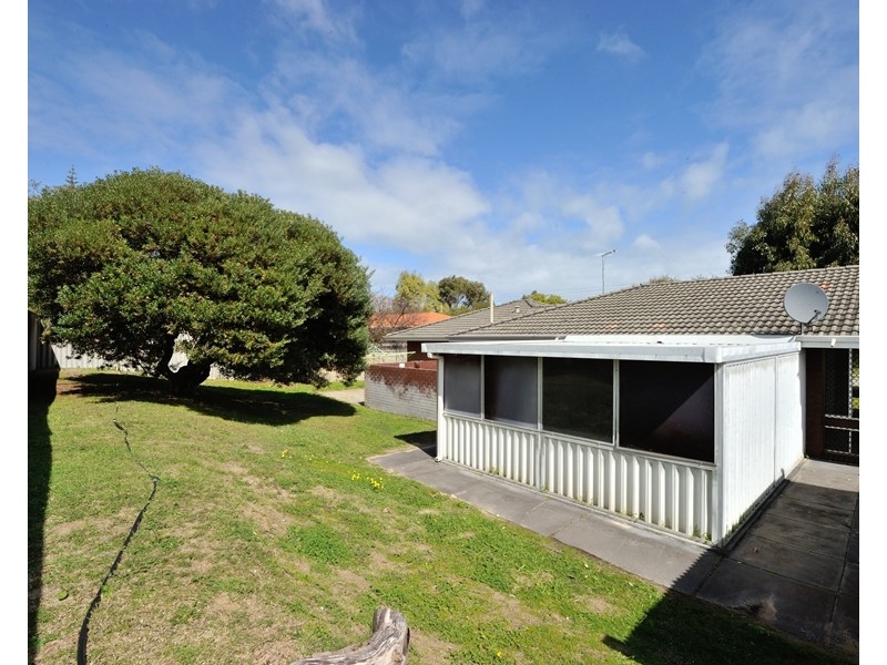 115 Fendam Street, Warnbro WA 6169