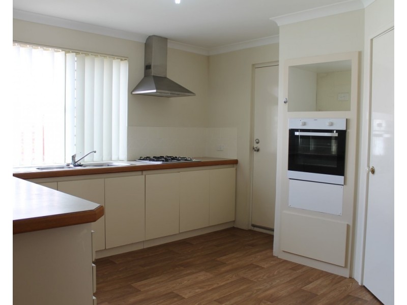 33 St Ettienne Gardens, Port Kennedy WA 6172