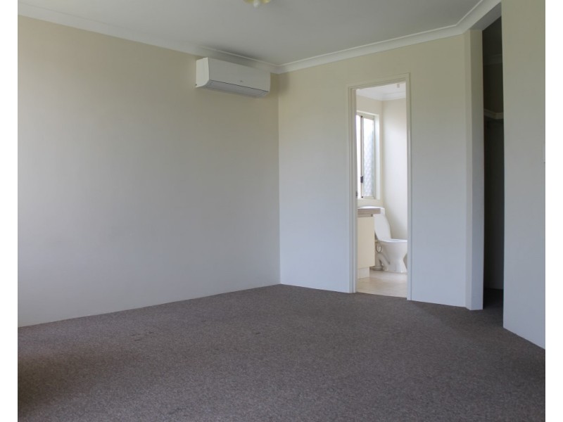 33 St Ettienne Gardens, Port Kennedy WA 6172