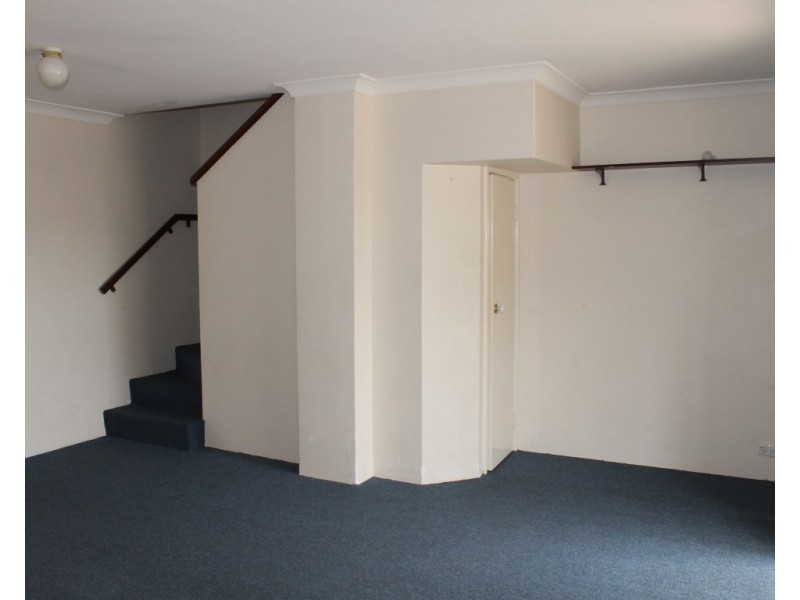 14/5 Sepia Court, Rockingham WA 6168