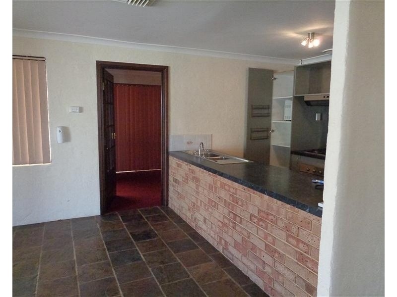 33 Warnbro Sound Avenue, Warnbro WA 6169