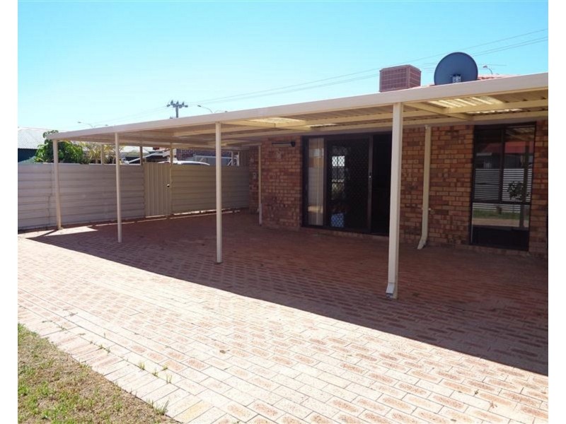 33 Warnbro Sound Avenue, Warnbro WA 6169