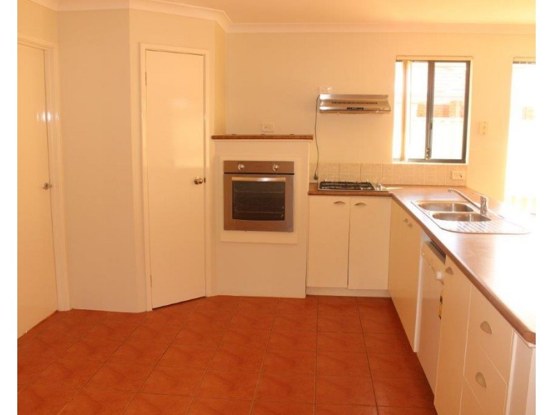 23  Toledo Circuit, Port Kennedy WA 6172