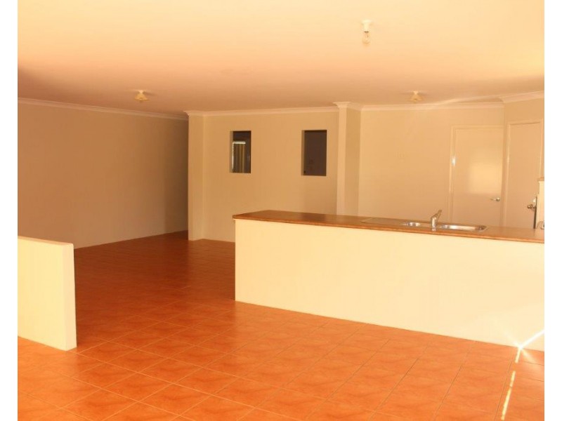 23  Toledo Circuit, Port Kennedy WA 6172