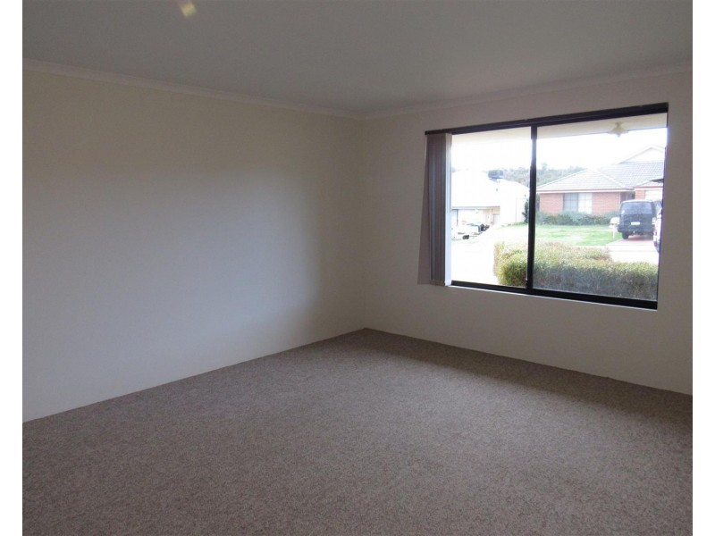 10 Oliver Vista, Bertram WA 6167