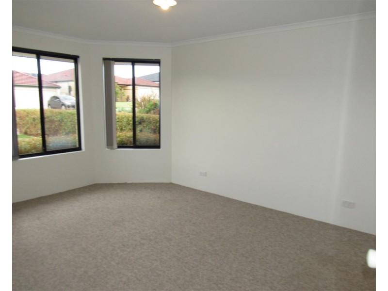 10 Oliver Vista, Bertram WA 6167