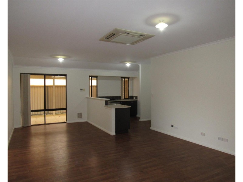 10 Oliver Vista, Bertram WA 6167