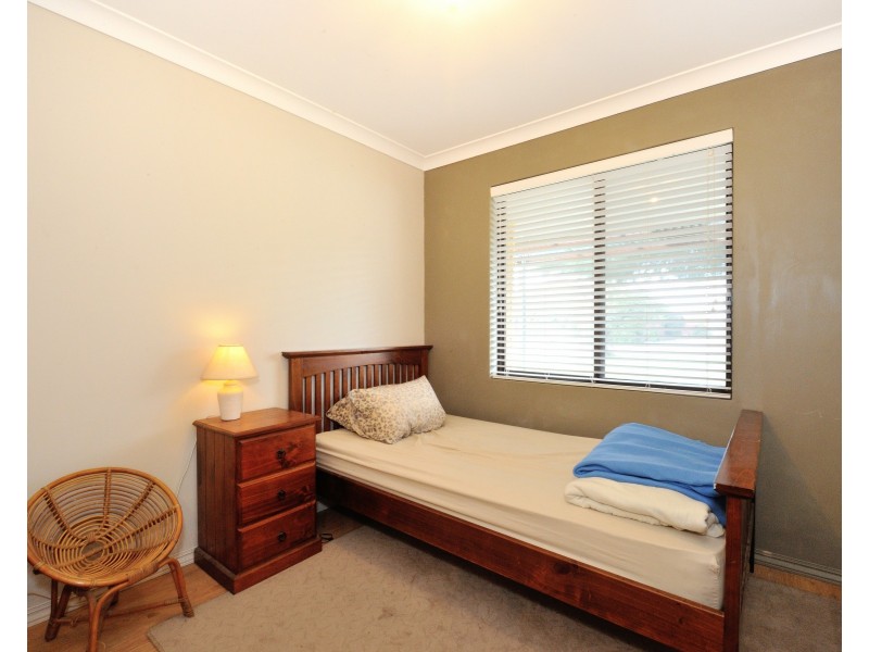 3 Almond Place, Shoalwater WA 6169