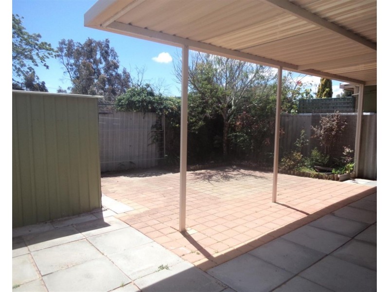 25a Goongarrie Drive, Waikiki WA 6169