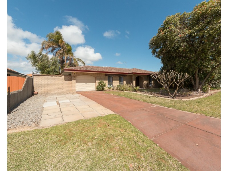 10 Portsmouth Place, Waikiki WA 6169