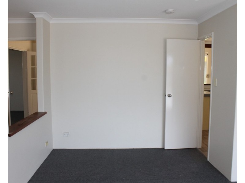 30 Dress Circle, Warnbro WA 6169