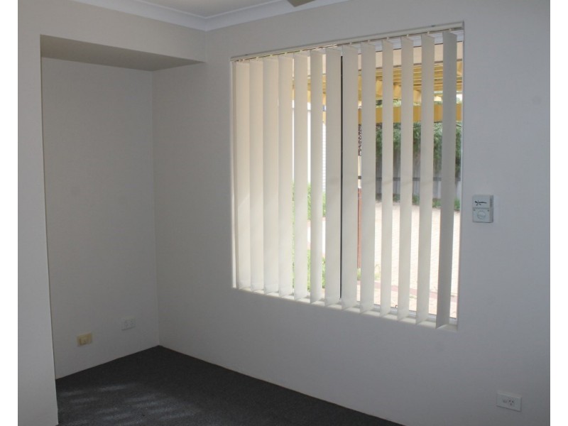 30 Dress Circle, Warnbro WA 6169