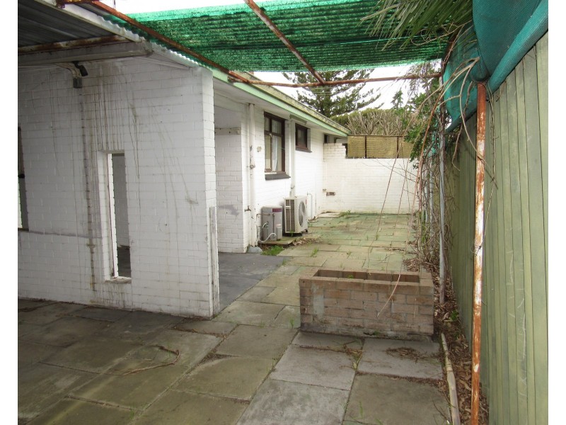 103 Read Street, Rockingham WA 6168