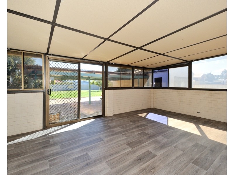 54 Jecks Street, Rockingham WA 6168