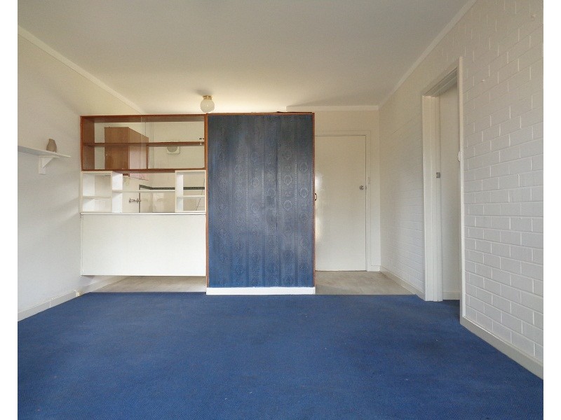 11/15  Corvus Place, Rockingham WA 6168