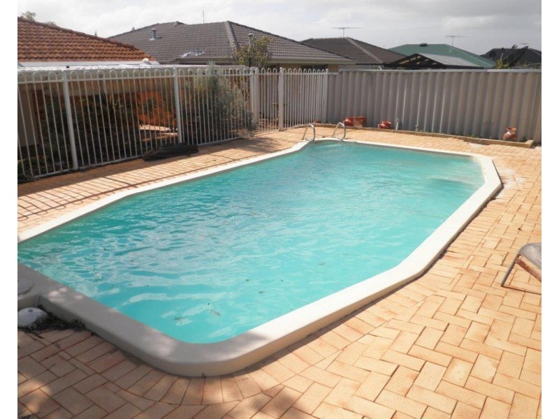 57  Teraglin Way, Warnbro WA 6169