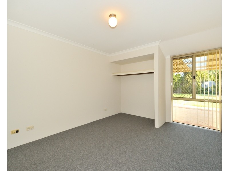 12 Pallarup Grove, Waikiki WA 6169