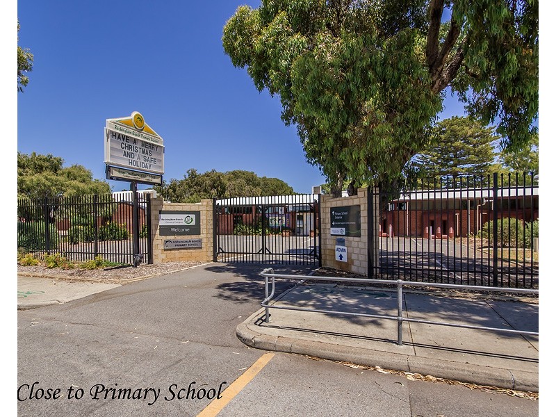 68 Lake Street, Rockingham WA 6168