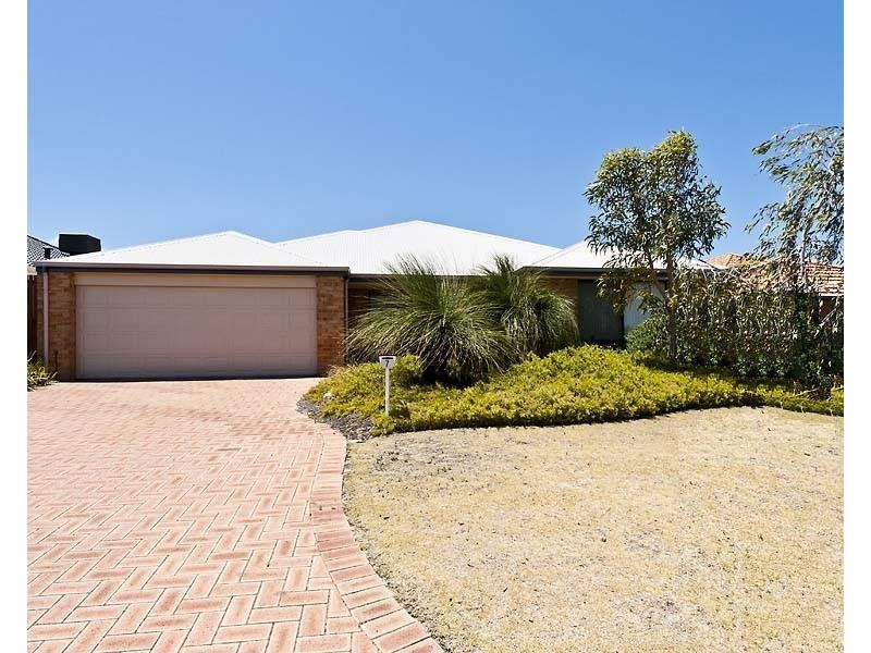 7 Dillon Way, Secret Harbour WA 6173