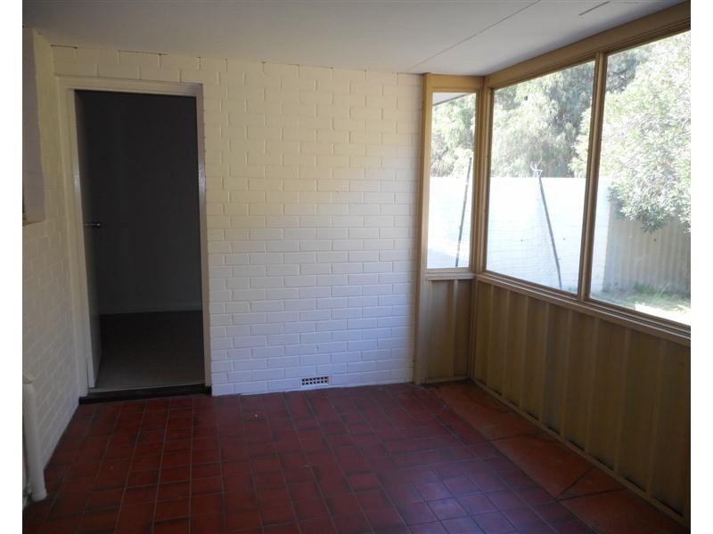 102B Gloucester Crescent, Shoalwater WA 6169