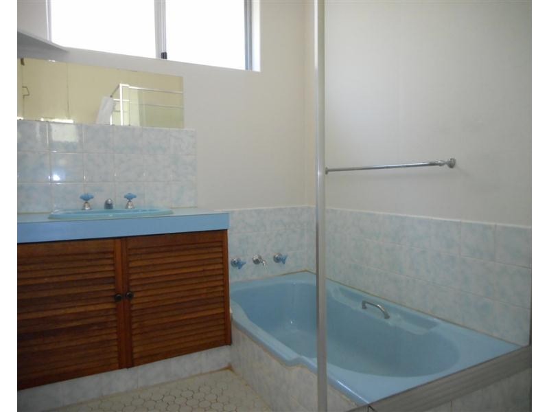 102B Gloucester Crescent, Shoalwater WA 6169