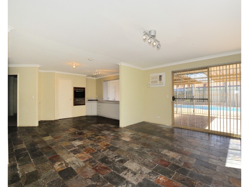 37 Woodbridge Drive, Cooloongup WA 6168