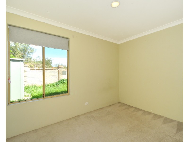 37 Woodbridge Drive, Cooloongup WA 6168