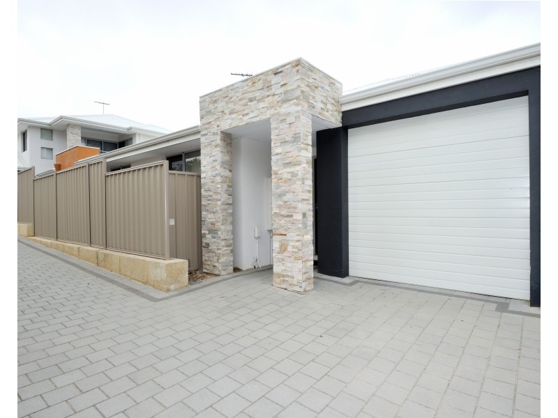 2/137 Kent Street, Rockingham WA 6168