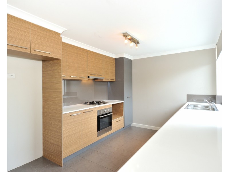 2/137 Kent Street, Rockingham WA 6168