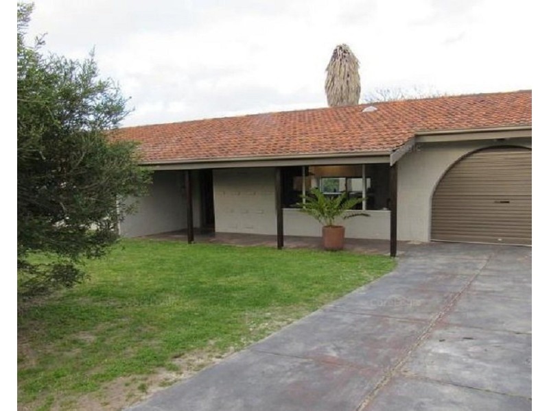 4 Dolphin Road, Safety Bay WA 6169