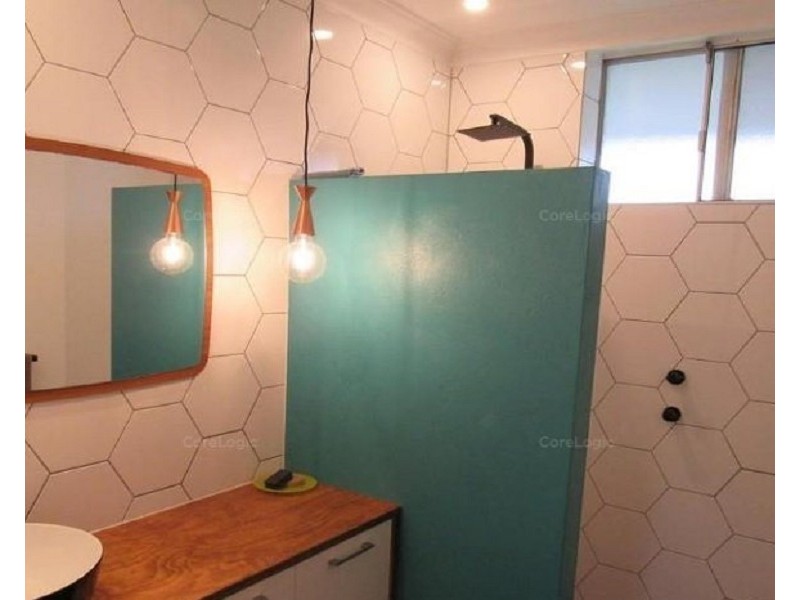 4 Dolphin Road, Safety Bay WA 6169