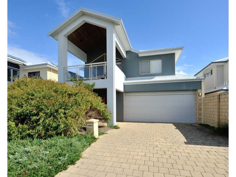 8 Weld Street, Rockingham WA 6168