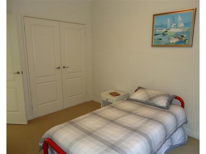 8 Weld Street, Rockingham WA 6168