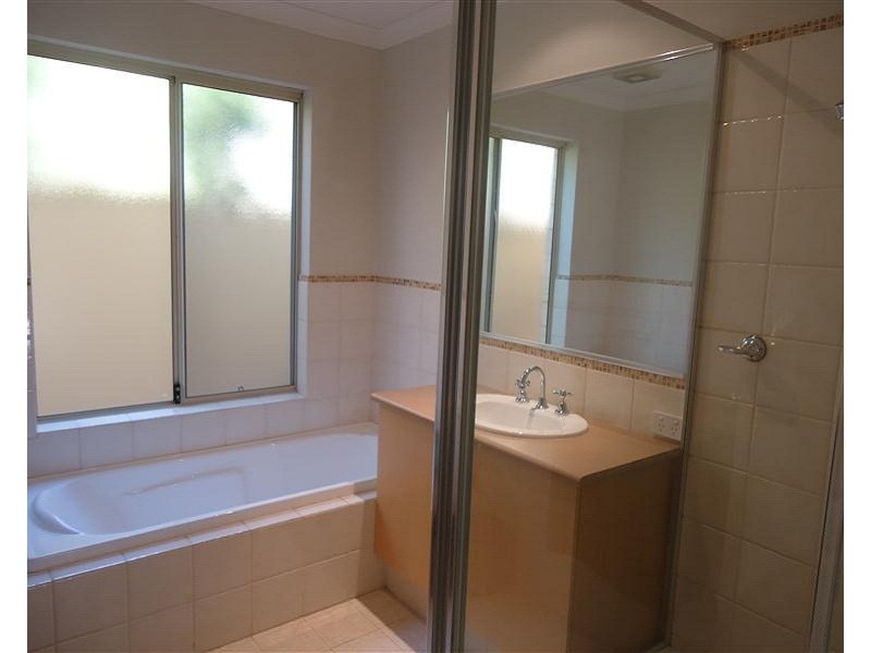 8 Weld Street, Rockingham WA 6168