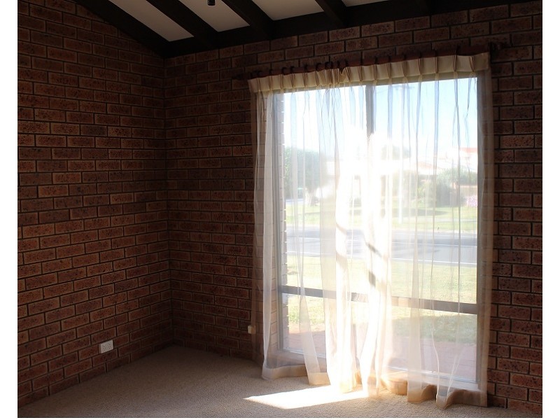 533 Safety Bay Road, Waikiki WA 6169