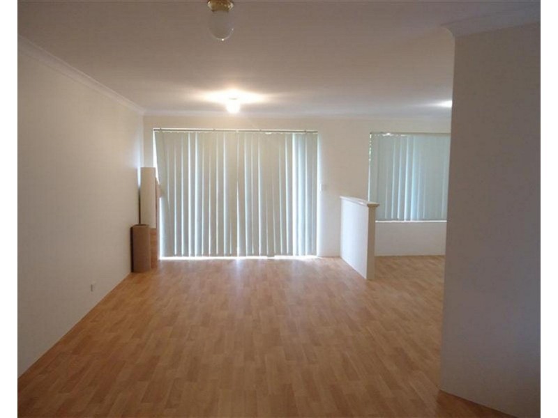 3/6 Dowling Street, Rockingham WA 6168