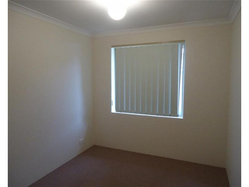 3/6 Dowling Street, Rockingham WA 6168