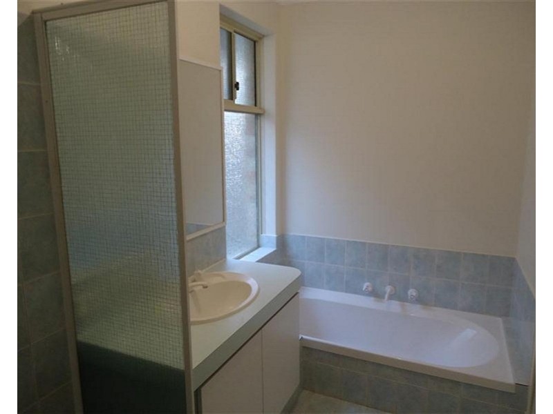 3/6 Dowling Street, Rockingham WA 6168