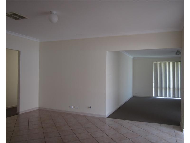 41 Alora Drive, Port Kennedy WA 6172