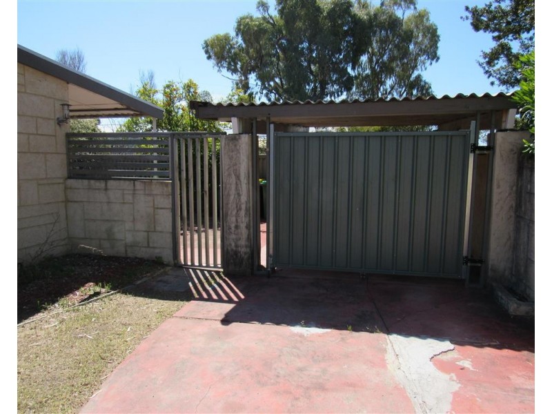 4 Cygnus Street, Rockingham WA 6168