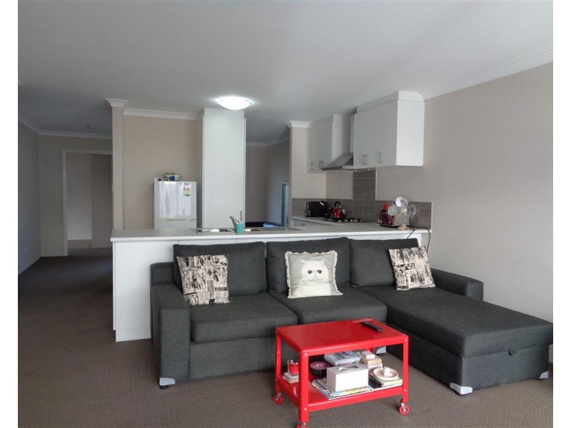 6 Bynder Lane, Medina WA 6167