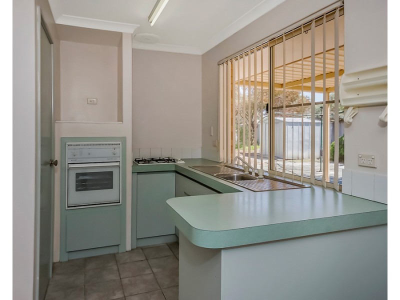 18 Muir Close, Waikiki WA 6169