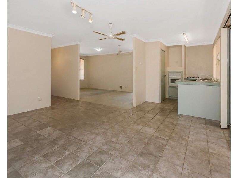 18 Muir Close, Waikiki WA 6169