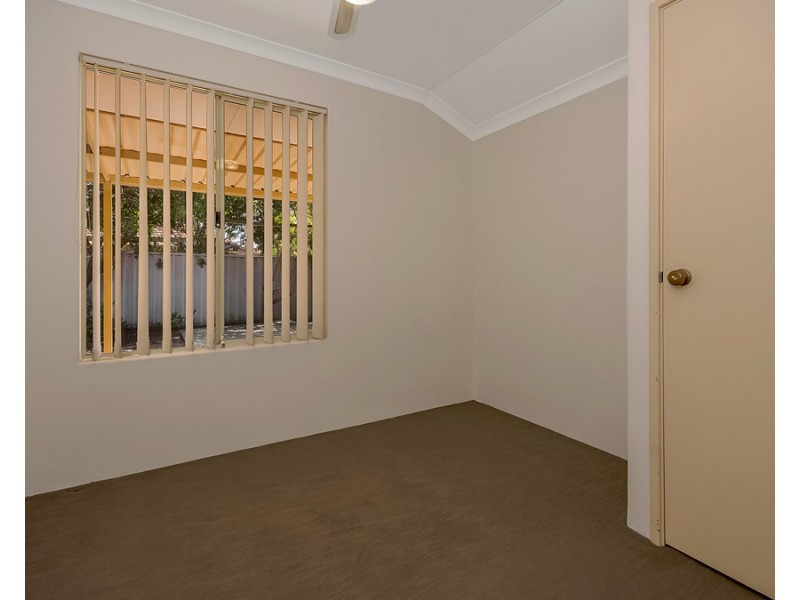 18 Muir Close, Waikiki WA 6169