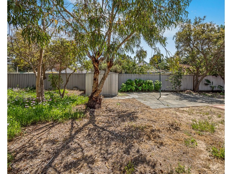 18 Muir Close, Waikiki WA 6169